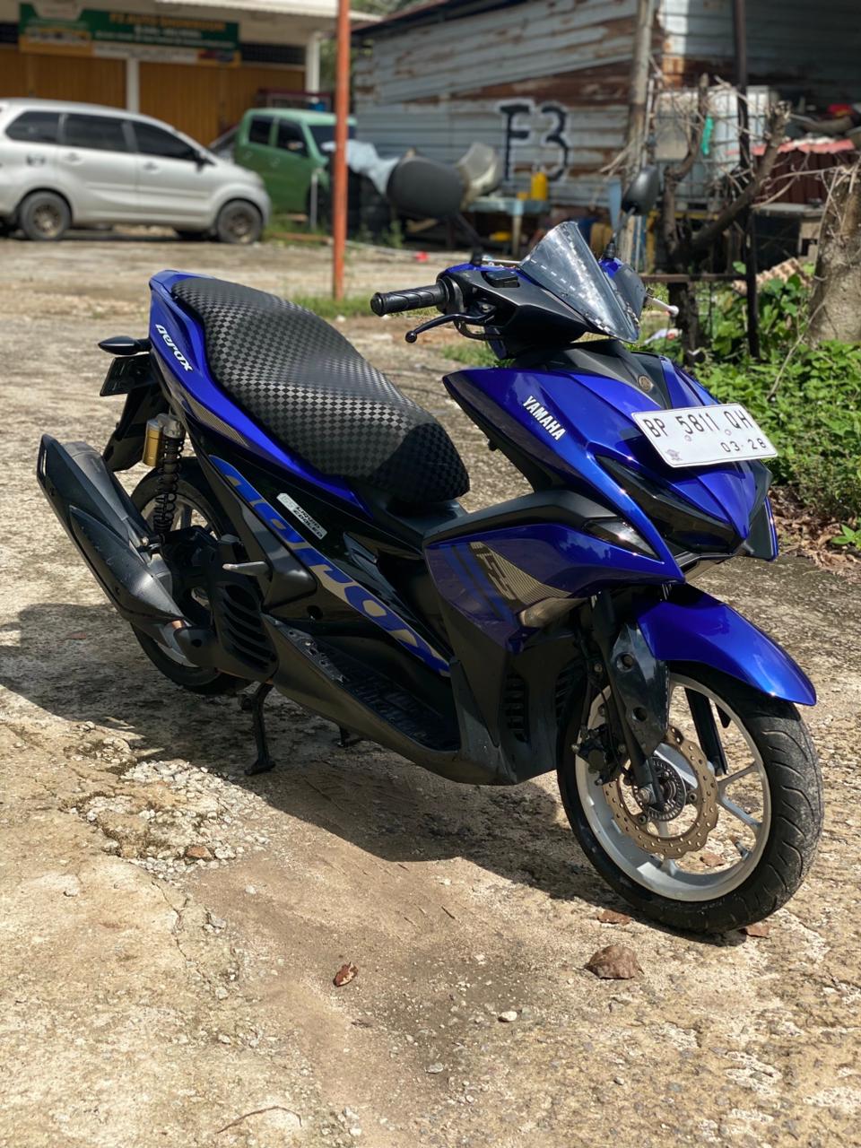 Aerox Biru